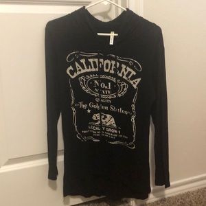 Women’s Set of Two Shirts